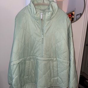 Old Navy Quilted 1/2 Zip Pullover. NWOT